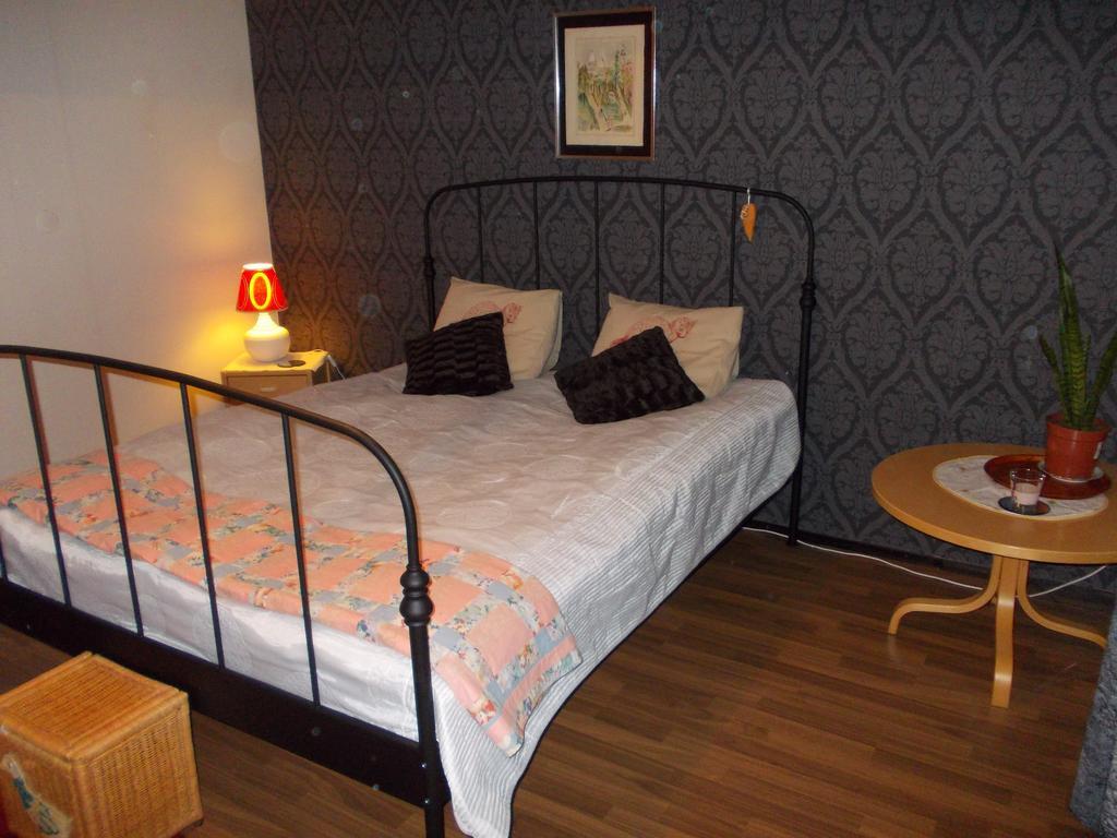 Warkhaus Apartments Varkaus Quarto foto